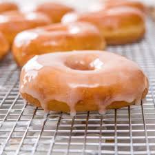 GLAZED DONUT	دونات مُغَلَّفة بالسكر